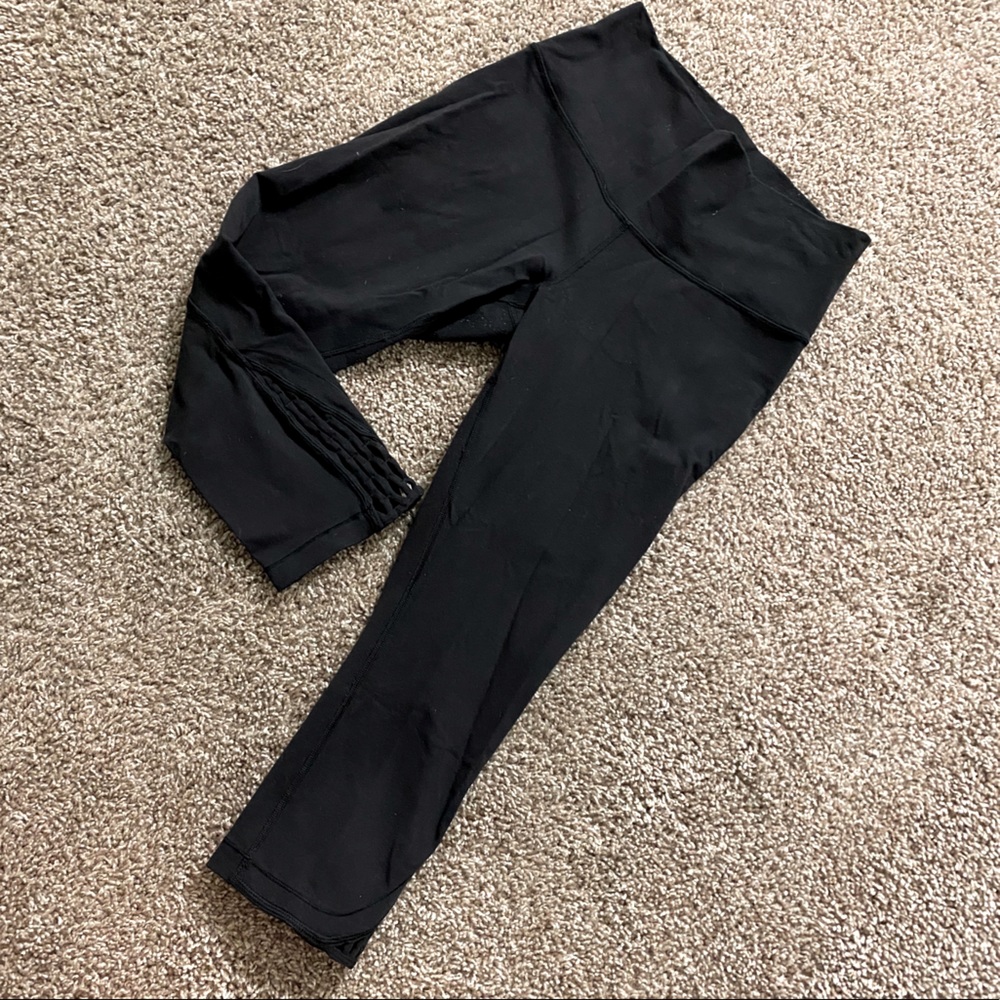 Black Crop Lululemon Legging